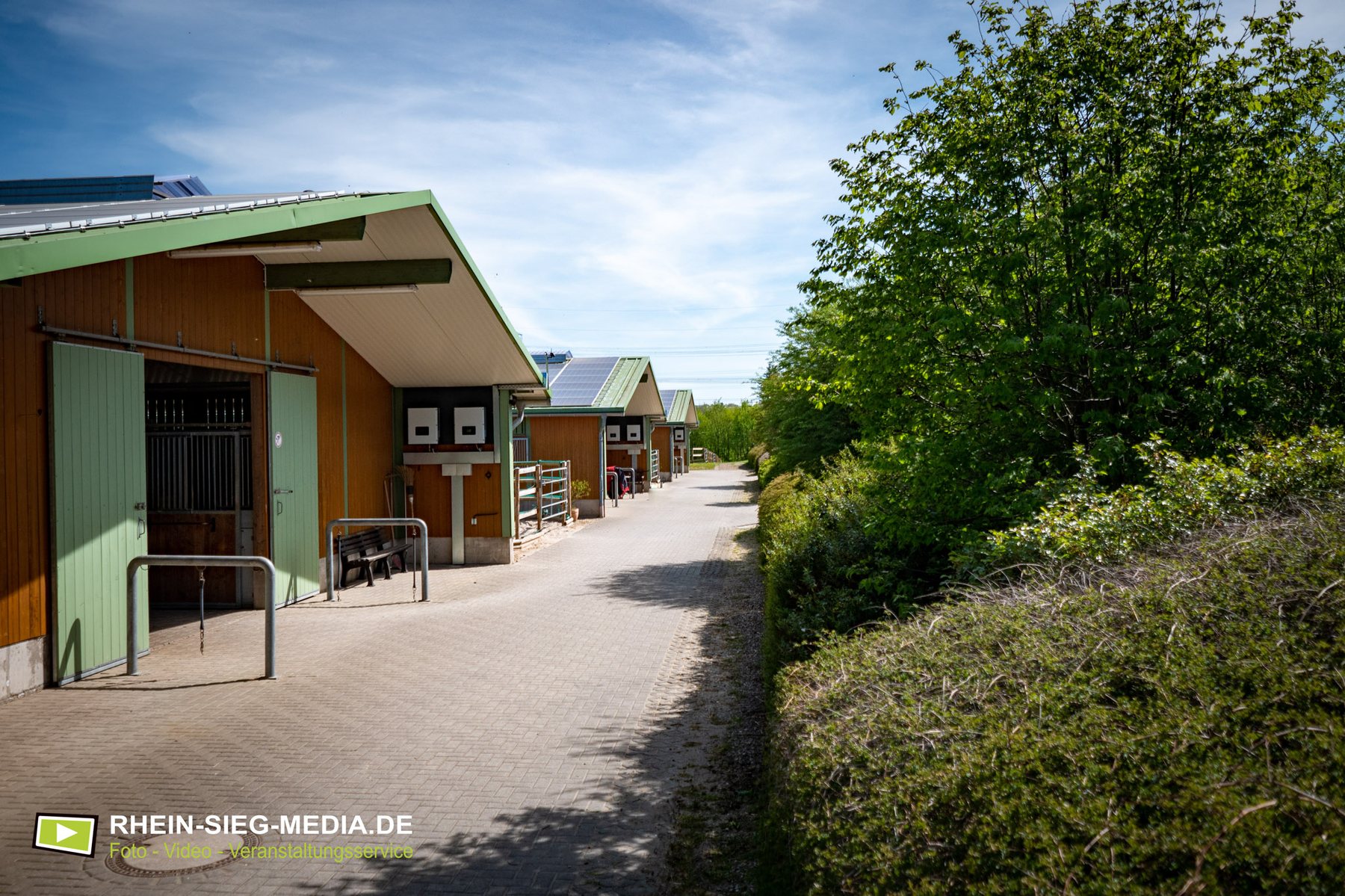 Außenansicht Reitstall Pferdehof Immobilienfotografie